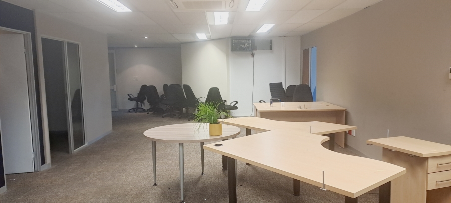 To Let commercial Property for Rent in Bo Oakdale Western Cape